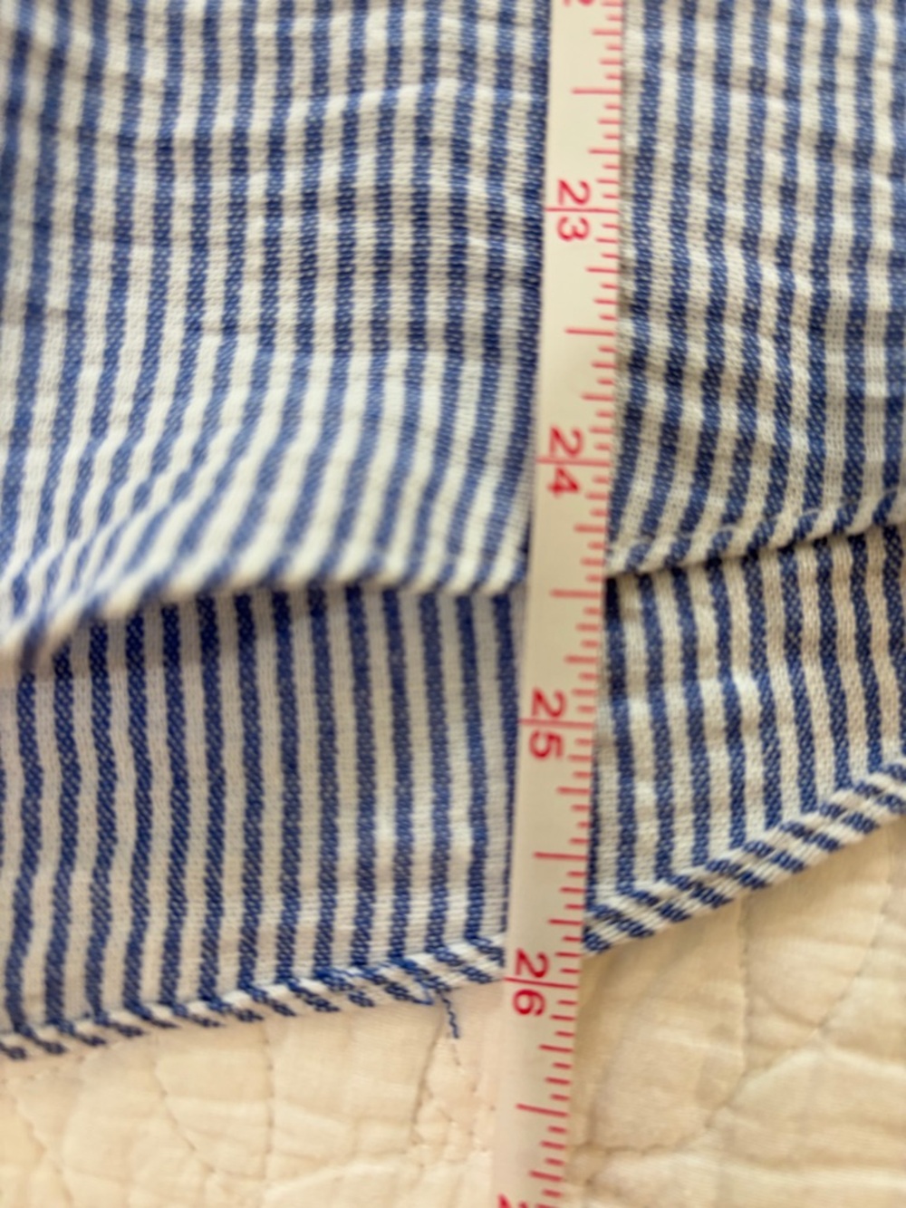 NWT SZ L CeCe Blue and White Pinstripe V-Neck Cap Sleeve Blouse - Picture 6 of 7